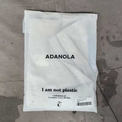 ADANOLA LONG SLEEVE TOP IN GREY SIZE MEDIUM