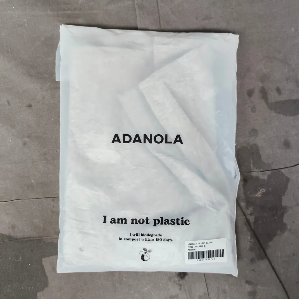 ADANOLA LONG SLEEVE TOP IN GREY SIZE MEDIUM