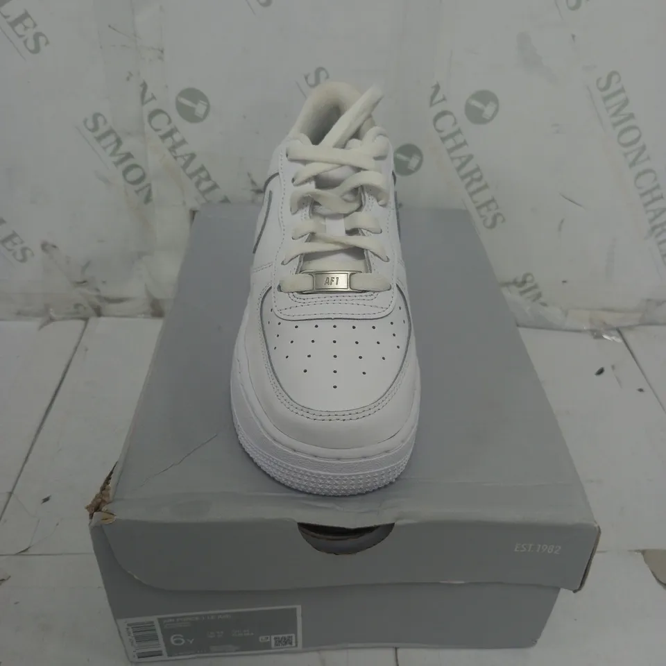 BOXED WHITE AIR FORCE TRAINERS SIZE 6 YR 