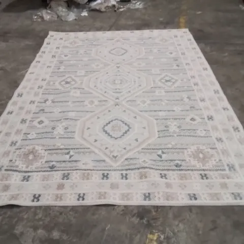 QUALITY DESIGNER AREA RUG - APPROXIMATELY 280X200