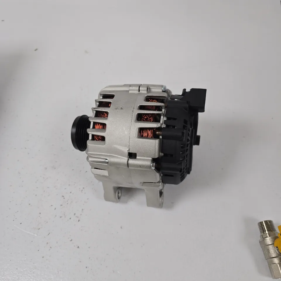 AUTOMOTIVE ALTERNATOR WITH PULLEY