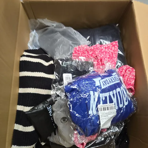 LARGE BOX OF ASSORTED CLOTHING ITEMS IN VARIOUS SIZES, STYLES AND COLOUR 