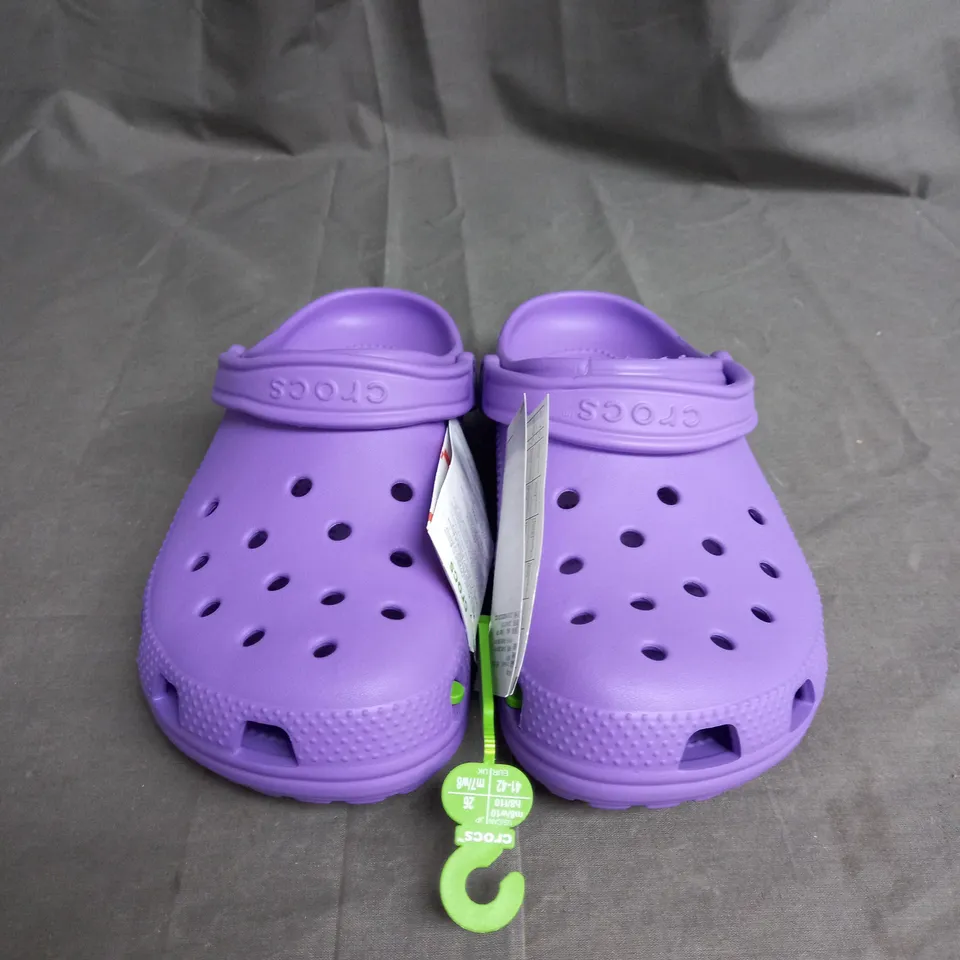 BOXED CROCS CLASSIC CLOG SANDAL - UNISEX SIZE M7/W8