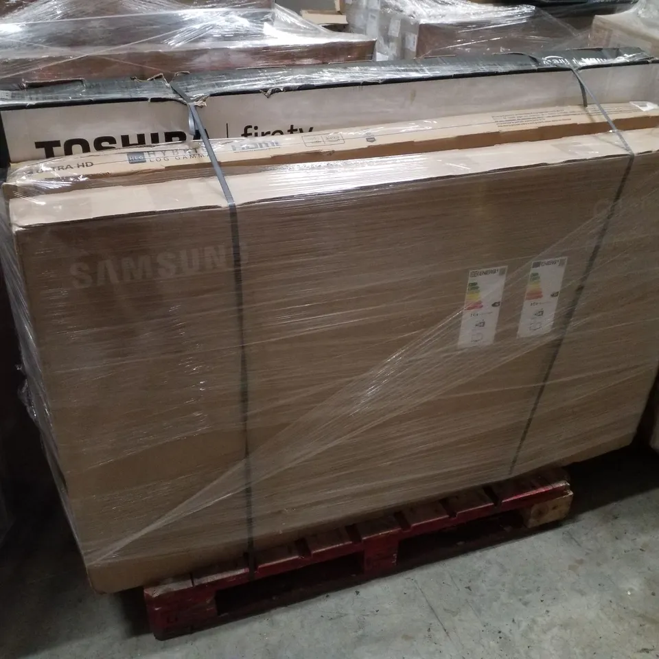PALLET CONTAINING APPROXIMATELY 6 ASSORTED DAMAGED TVS