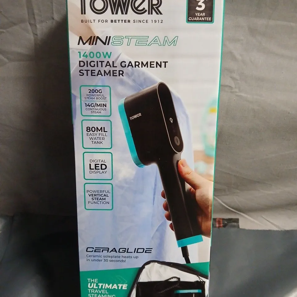 TOWER MINISTEAM 1400W DIGITAL GARMENT STEAMER 