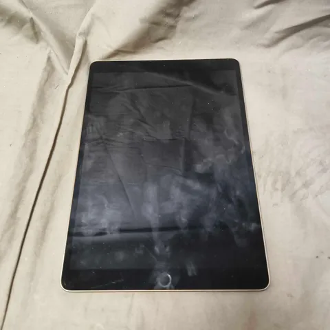 APPLE IPAD PRO TABLET - A1701