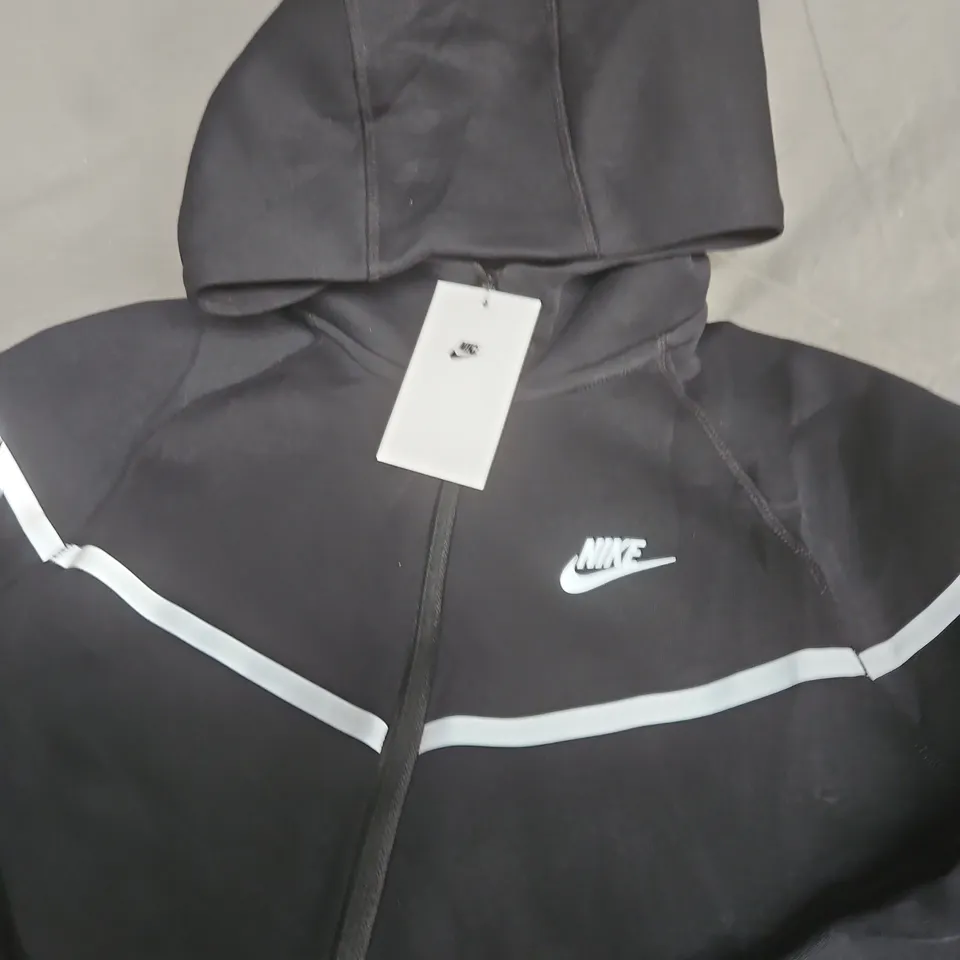 NIKE BLACK TRACKSUIT JACKET - LARGE