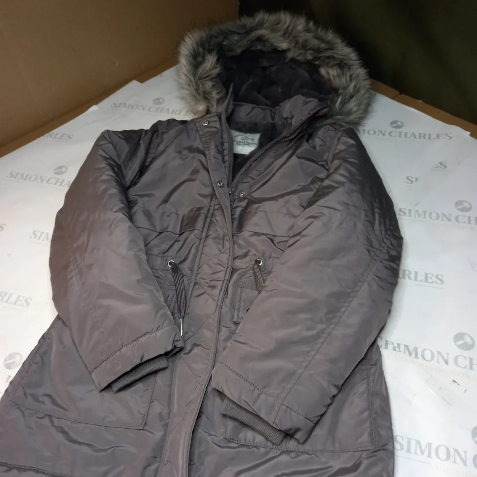 GIRLS ZIPPED AND BUTTONED PARKA JACKET WITH FAUX FUR HOOD SIZE UNSPECIFIED