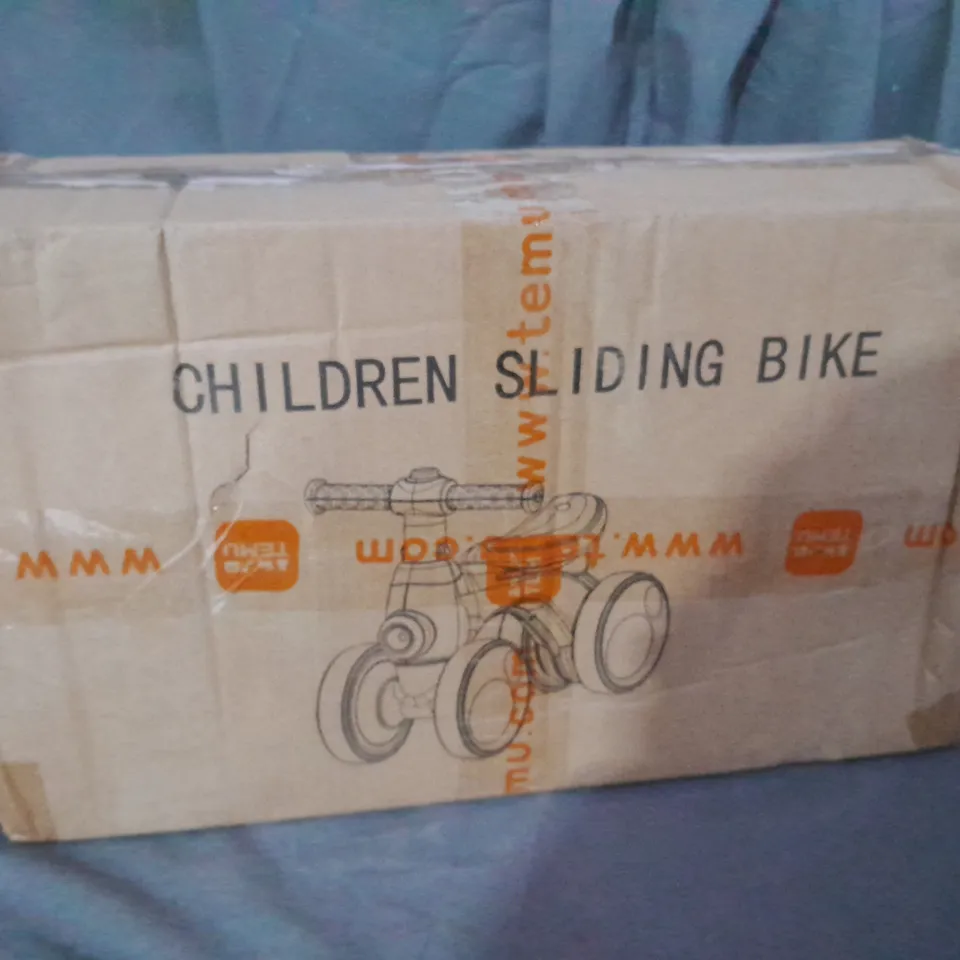 BOXED CHILDREN SLIDING BIKE 