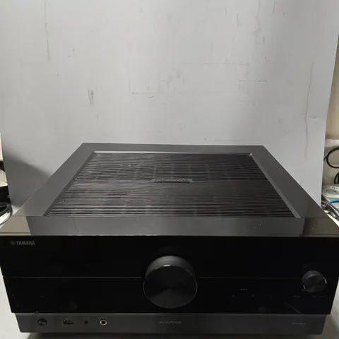 YAMAHA AVENTAGE 9.2 CHANNEL AV RECEIVER, BLACK