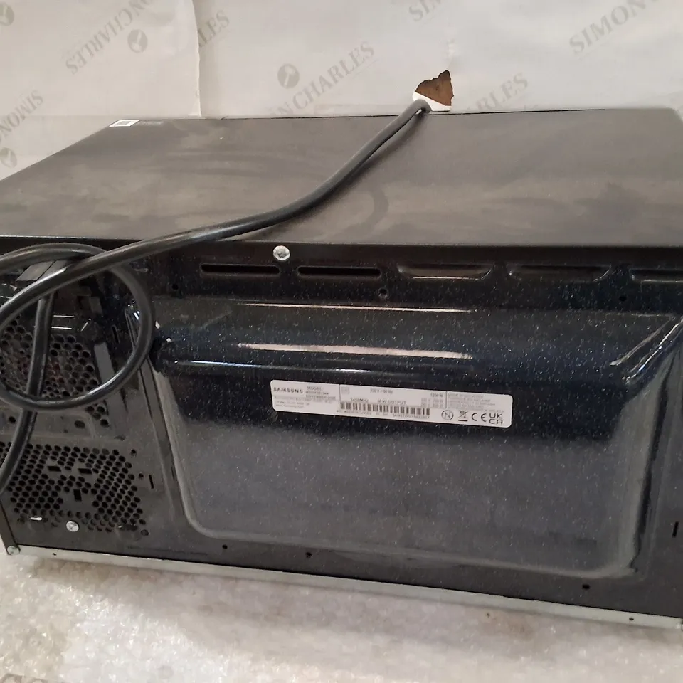 SAMSUNG MS23K3513AW SOLO MICROWAVE OVEN WITH TRIPLE DISTRIBUTION SYSTEM
