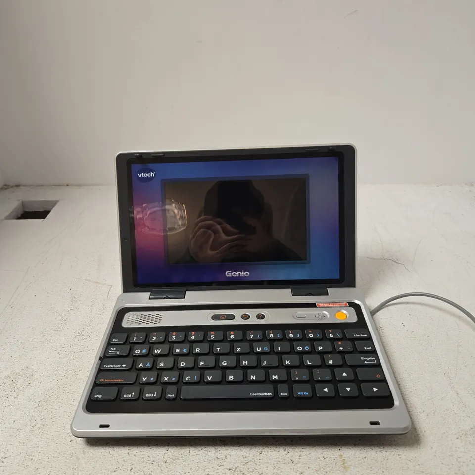 VTECH GENIO LERNLAPTOP XL LAPTOP WITH MOUSE & POWER ADAPTER