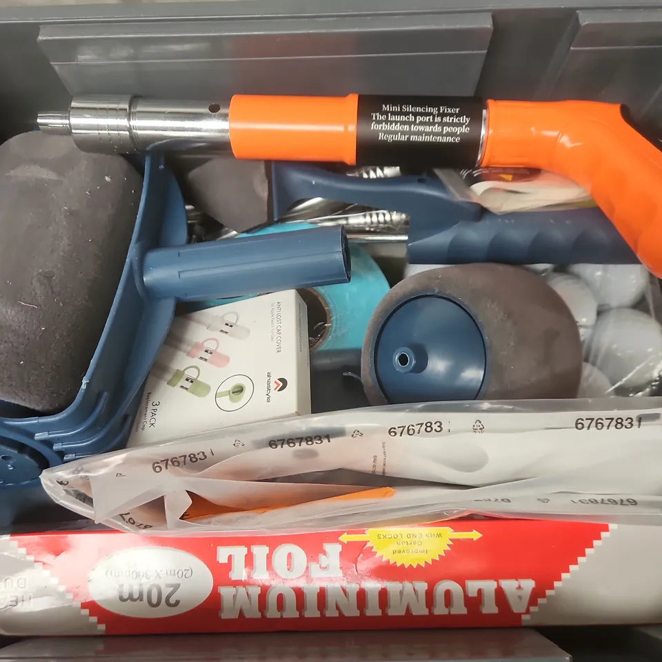 APPROXIMATELY 12 ASSORTED HOUSEHOLD ITEMS TO INCLUDE GOLFBALLS, ALUMINIUM FOIL, PAINT ROLLER, ETC