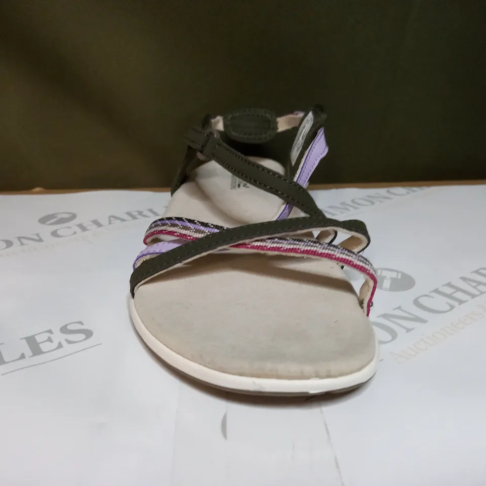 REGATTA LADY ROMA SANDALS SIZE 6