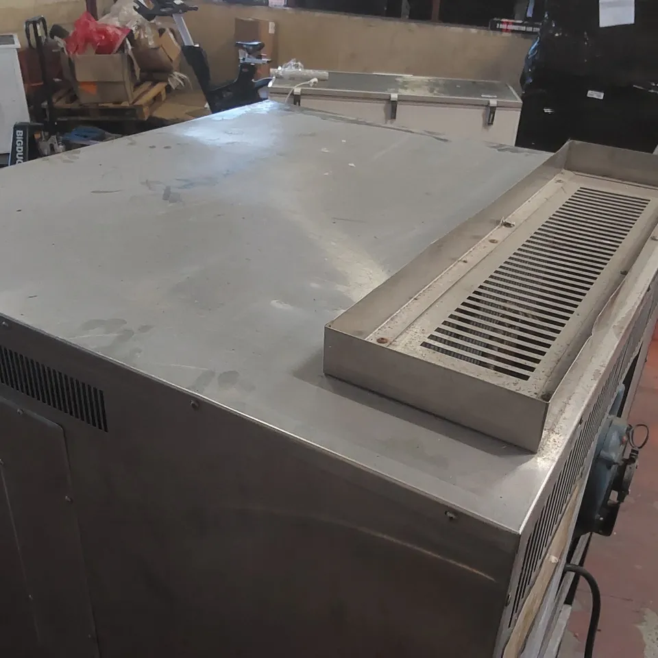 BLUE SEAL TURBOFAN COMMERCIAL ELECTRIC CONVECTION OVEN WITH STAND