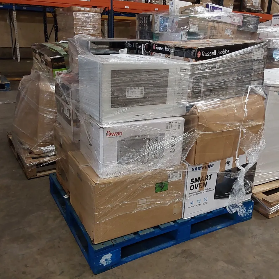 PALLET OF APPROXIMATELY 11 UNPROCESSED RAW RETURN HOUSEHOLD AND ELECTRICAL GOODS TO INCLUDE;