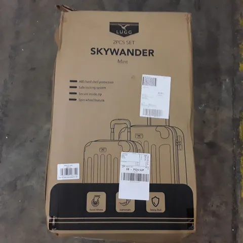 BOXED LUGG 2 PIECE SET SKYWANDER SUITCASES - MINT