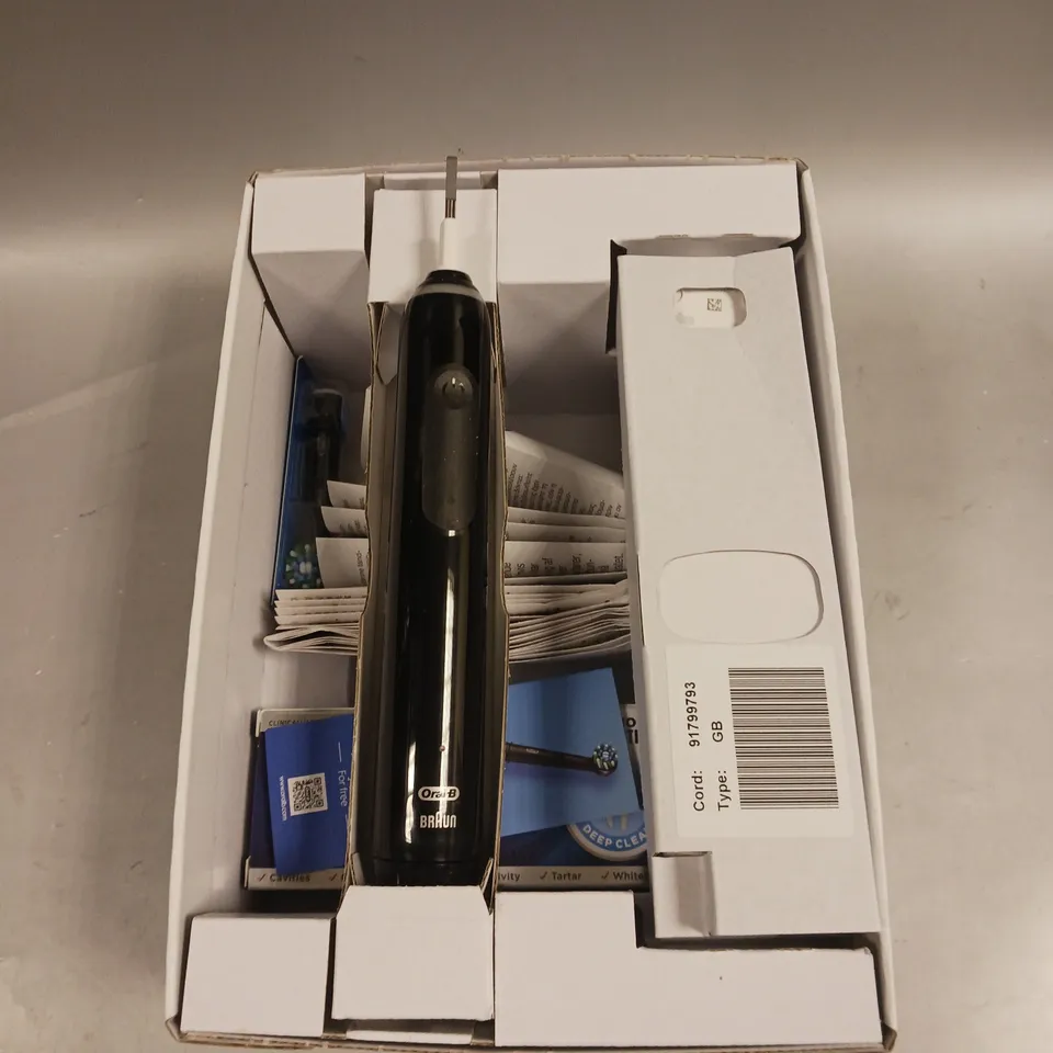 BOXED ORAL-B PRO SERIES 3 ELECTRIC TOOTHBRUSH 