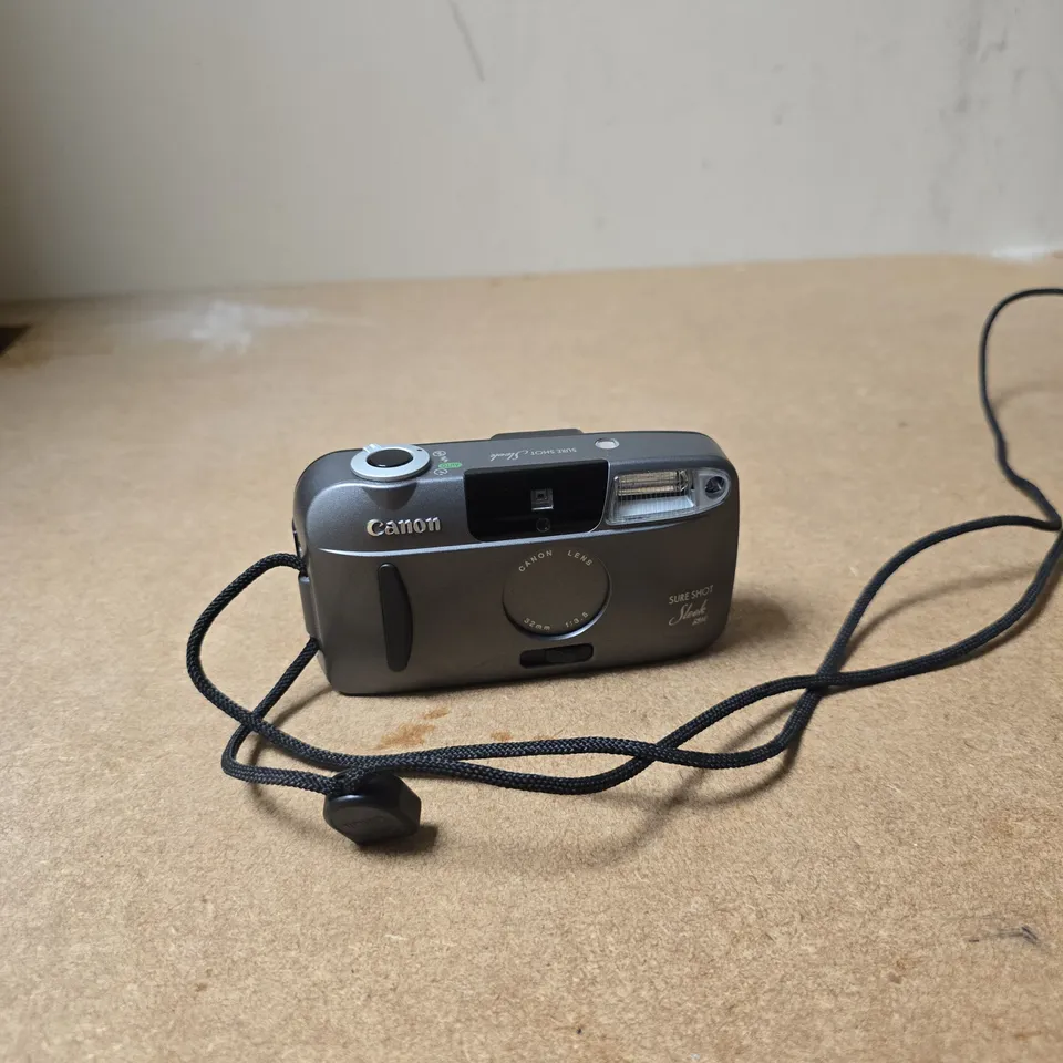 CANON SURE SHOT SLEEK COMPACT CAMERA