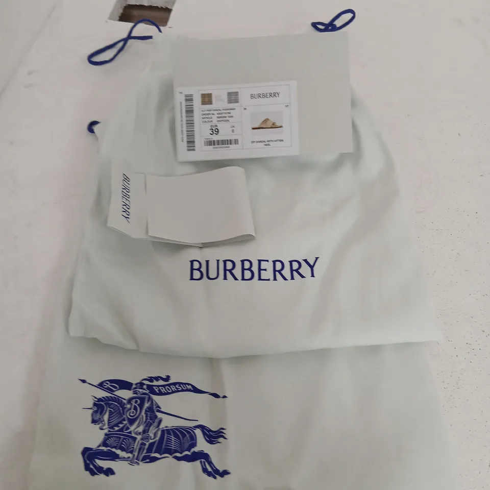 BURBERRY ZIP SANDAL WITH KITTEN HEEL – DAFFODIL BEIGE (EU 39 / UK 6)