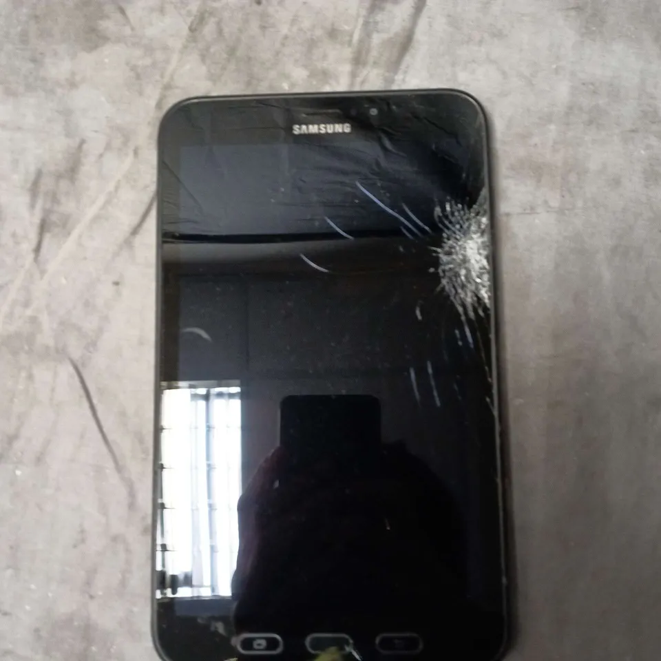 SAMSUNG GALAXY TAB A 8.0 SM-T395 TABLET PC – 16GB – CRACKED SCREEN
