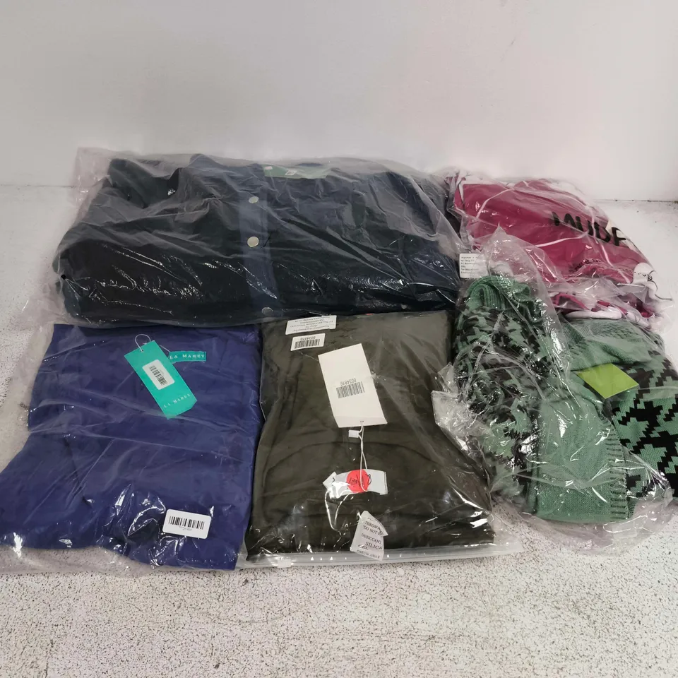 APPROXIMATELY 30 ASSORTED CLOTHING ITEMS IN VARIOUS SIZES, STYLES & COLOURS TO INCLUDE BRANDS SUCH AS & MAISI, MUDFLOWER, LA MAREY, ETC - COLLECTION ONLY