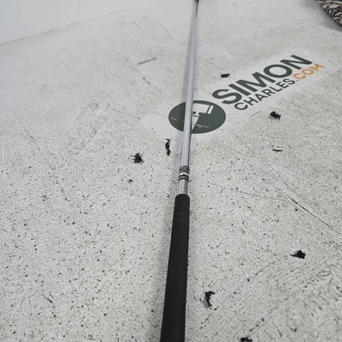 TAYLORMADE GOLF CLUB WITH STEEL SHAFT (R-SERIES STYLE) – USED