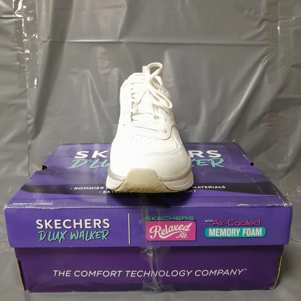 SKECHERS D'LUX WALKER TRAINERS WHITE SIZE 8