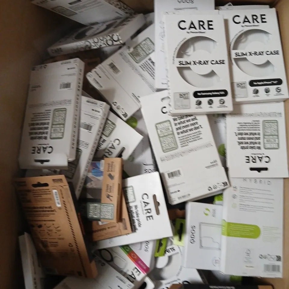 APPROXIMATELY 50 ASSORTED PROTECTIVE SMARTPHONE CASES & SCREENS FOR VARIOUS MODELS 