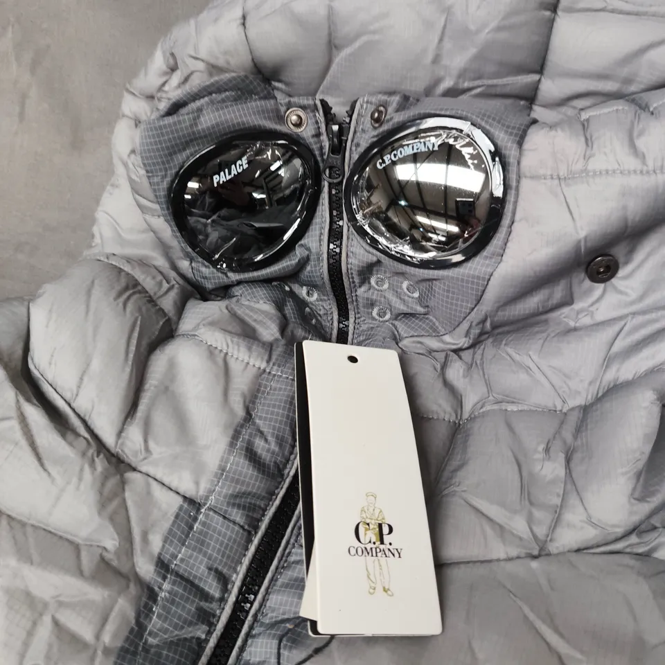 C.P. COMPANY GOGGLE HOODED DOWN JACKET – GREY - LARGE 