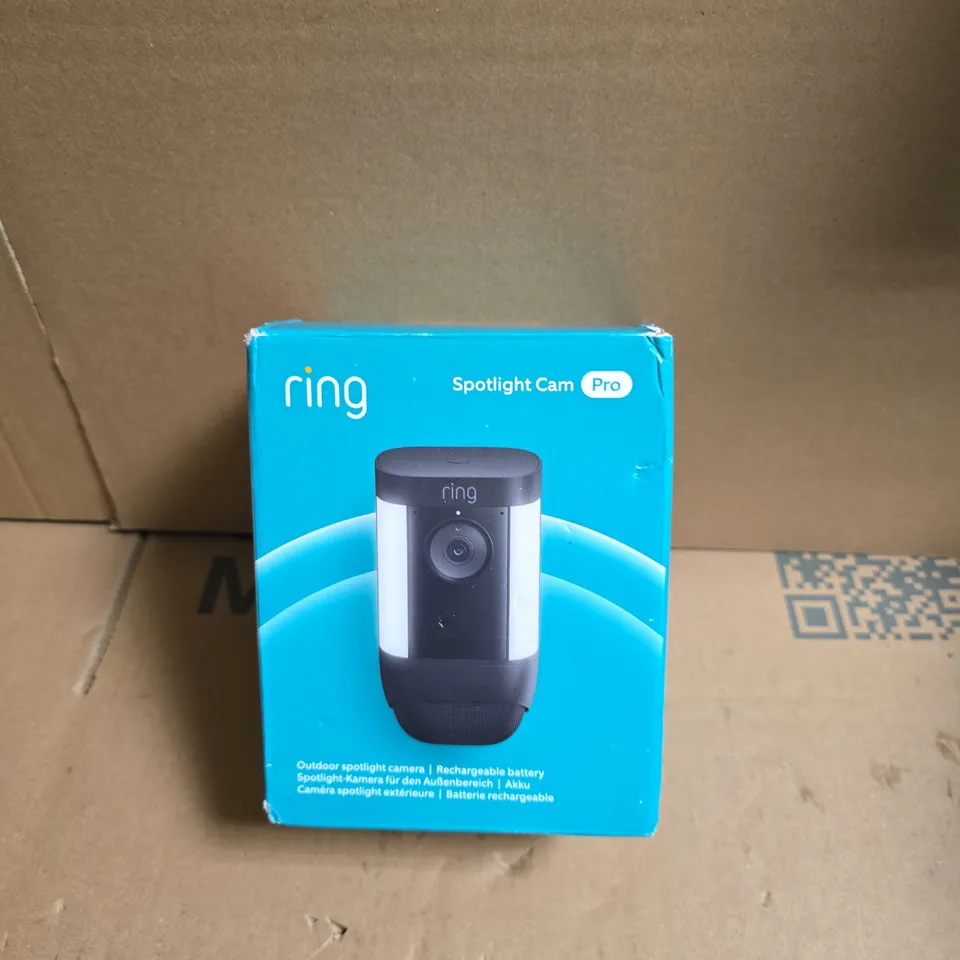 RING SPOTLIGHT CAM PRO – OUTDOOR SPOTLIGHT CAMERA 