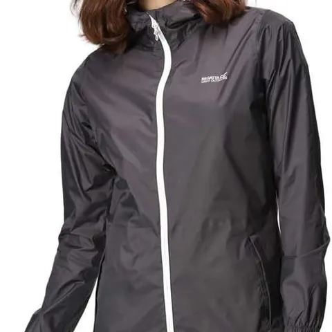 REGATTA PACK IT III WOMEN'S LIGHTWEIGHT WATERPROOF WALKING JACKET SEAL GREY SIZE 10