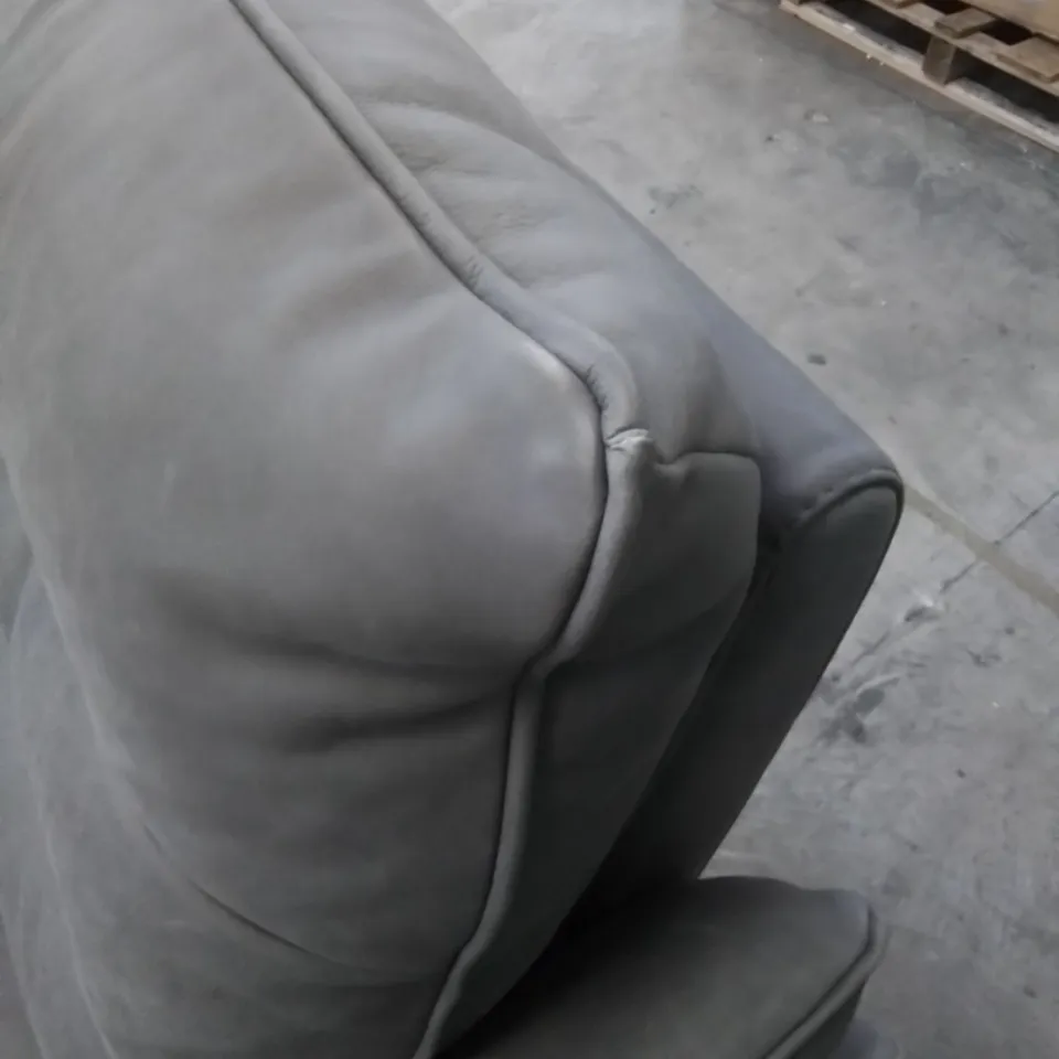 QUALITY ITALIAN DESIGNER LEATHER ELECTRIC RECLINING ARM CHAIR IN GREY