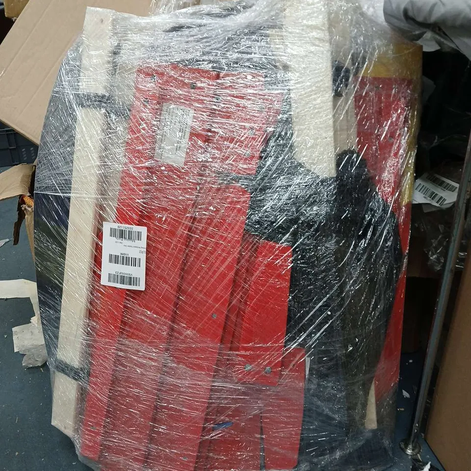 BOXED DISNEY PIXAR LIGHTENING MCQUEEN TODDLER BED - COLLECTION ONLY  RRP £199.99