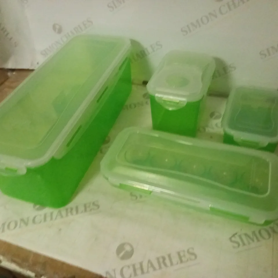 OUTLET LOCK & LOCK SET OF 4 CONTAINERS INCLUDING EGG STORAGE, GREEN