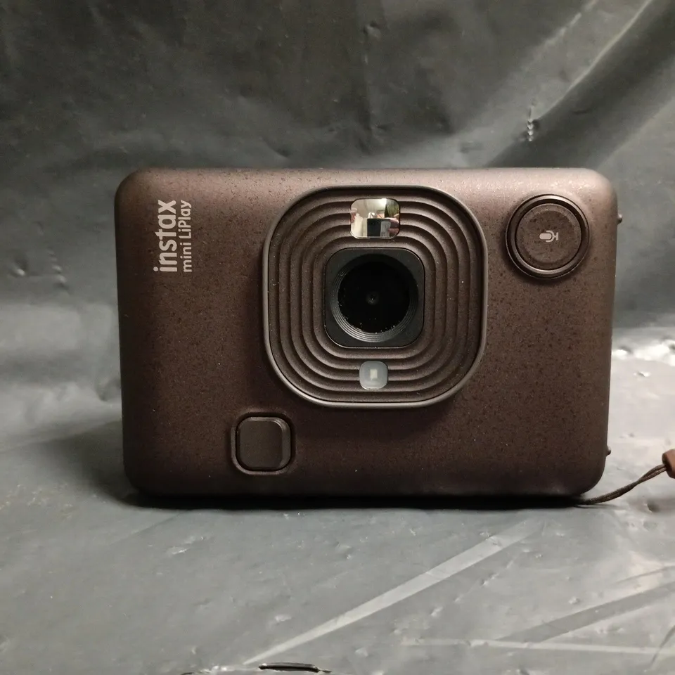 FUJIFILM INSTAX MINI LIPLAY HYBRID INSTANT CAMERA