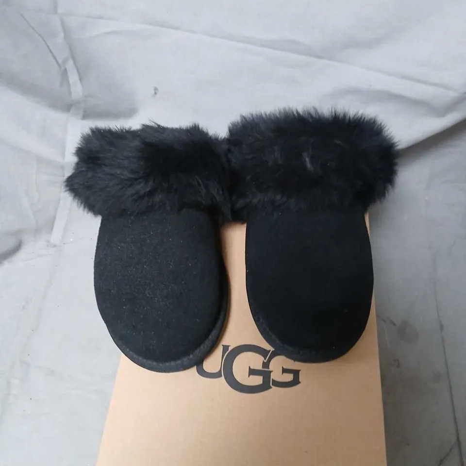 UGG SCUFF SIS 3 SLIPPERS – BLACK, UK 5