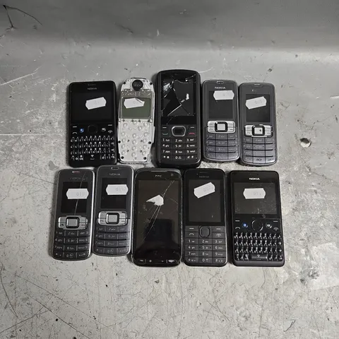 10 X ASSORTED RETRO STYLE MOBILE PHONES IN VARIOUS BRANDS 