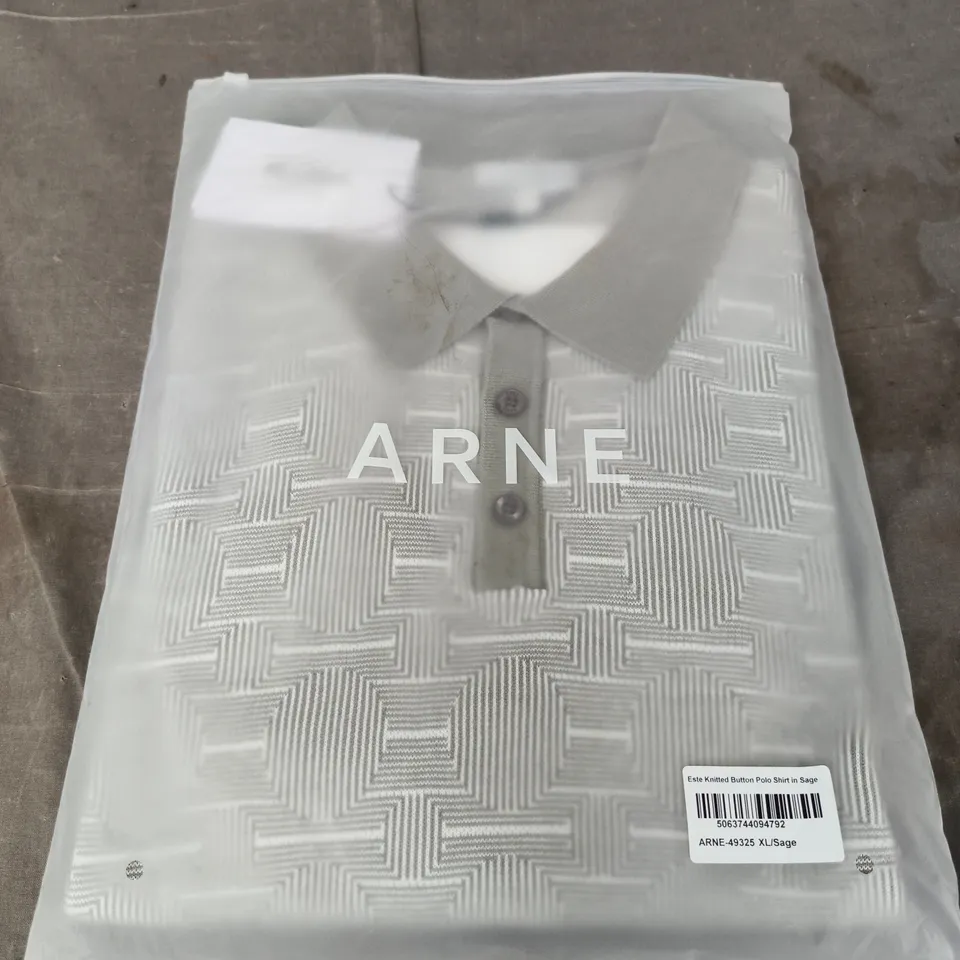 ARNE ESTE KNITTED BUTTON POLO SHIRT IN SAGE – XL