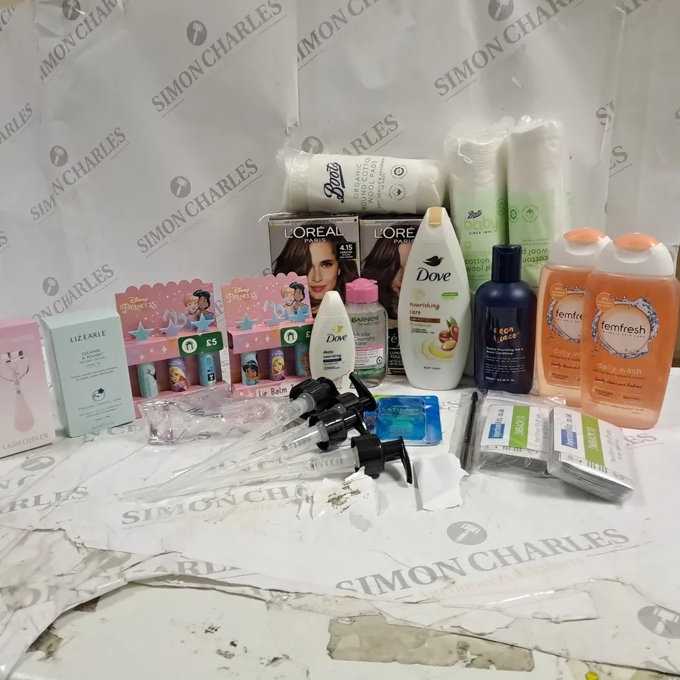 BOX OF 20 ASSORTED ITEMS TO INCLUDE DOVE,. LOREAL, ORAL B ETC