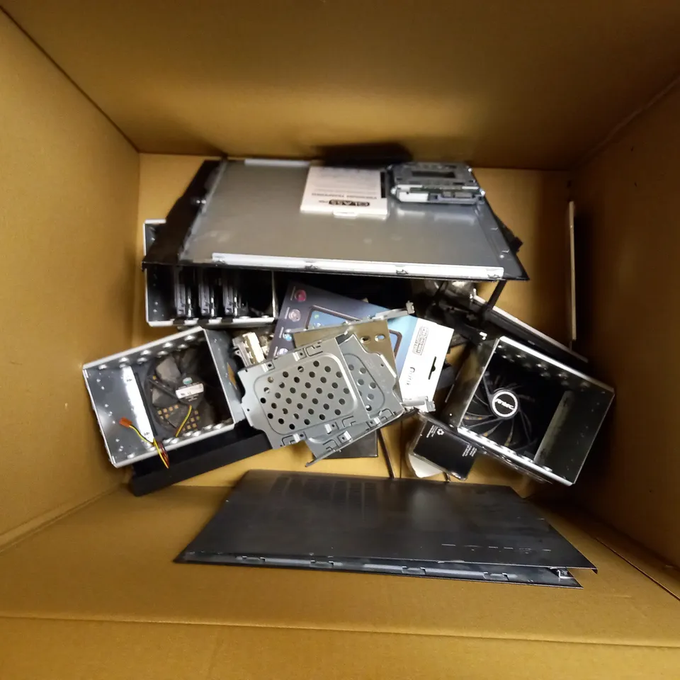 BOX OF APPROX 15 ITEMS TO INCLUDE SCREEN PROTECTORS, PC FANS AND HARD DRIVE CADDYS