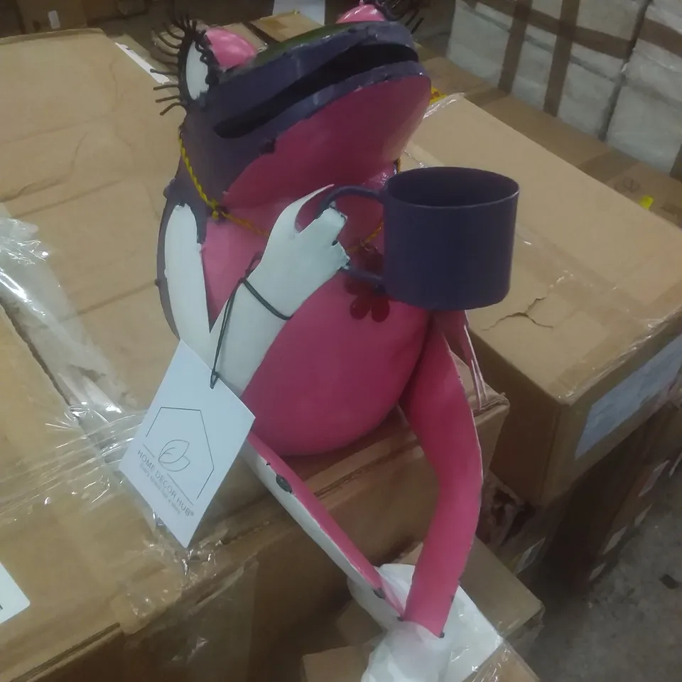 BRAND NEW BOXED TEA SIPPING FROG