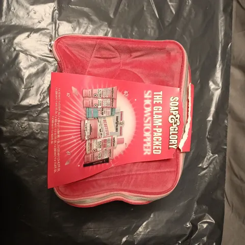 SOAP & GLORY SHOWER GIFT SET IN PINK ZIP POUCH