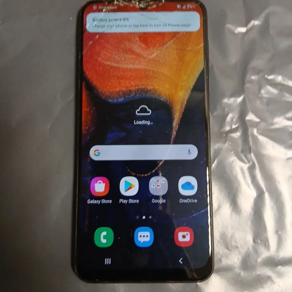 SAMSUNG GALAXY A50 SMARTPHONE – BLACK (CRACKED SCREEN)