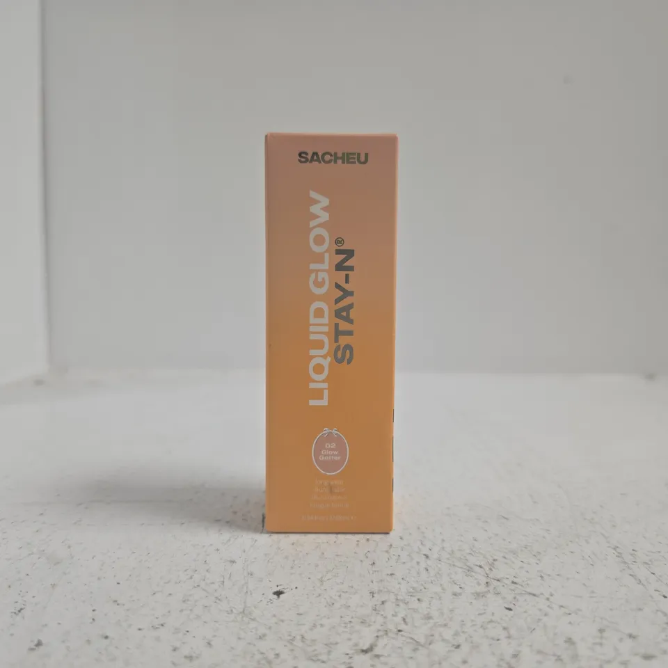 SACHEU LIQUID GLOW STAY-N LONG WEAR LIP GLOSS - 02 GLOW BETTER (27.68ML)