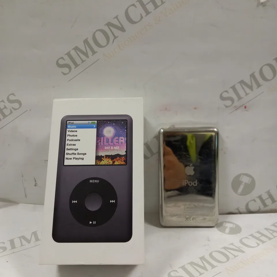 BOXED APPLE A1136 IPOD