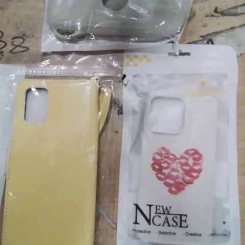 PALLET CONTAINING A LARGE QUANTITY OF PHONE CASES,SCREEN PROTECTORS