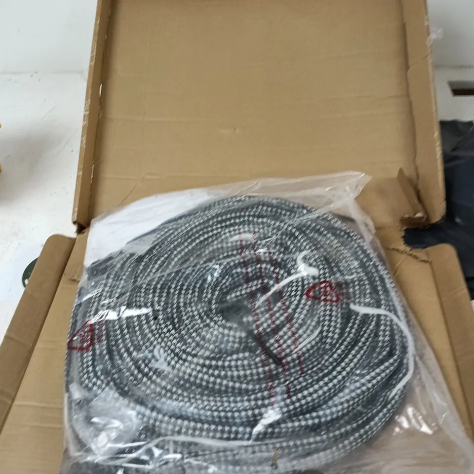 BERNINI PATTERNED HYDROHOSE WITH QUICK CONNECTORS BLACK