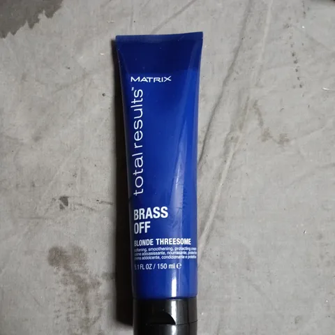 BOX OF APPROXIMATELY 30 MATRIX TOTAL RESULTS BRASS OFF BLONDE THREESOME 150ML