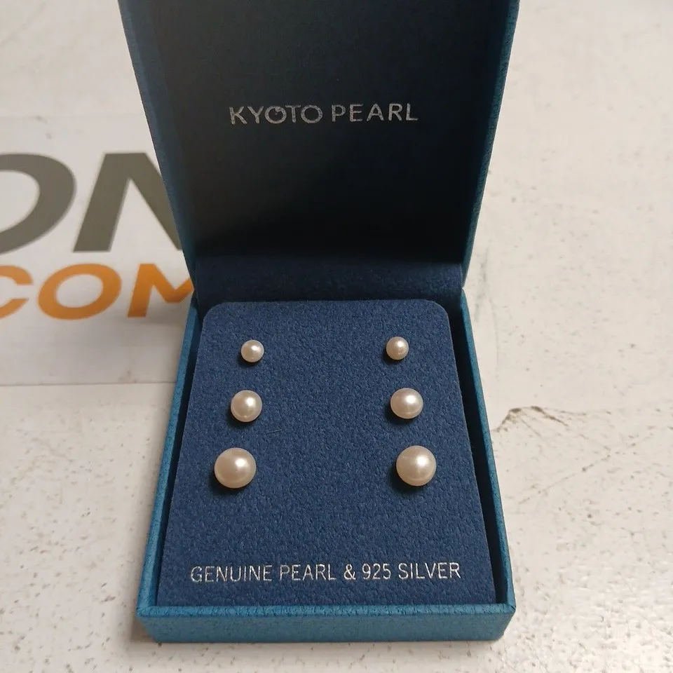 KYOTO PEARL SIX PEARL STUD EARRINGS IN 925 SILVER – BOXED